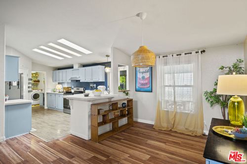 196 Cherokee, Topanga, CA, 90290-4419 | Card Image