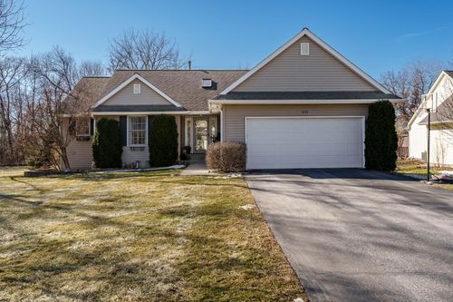 651 Genoa St, Cherry Valley, IL, 61016-9409 | Card Image
