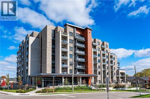 111-30 Hamilton Street S, Waterdown, ON, L8B1V8 | Card Image