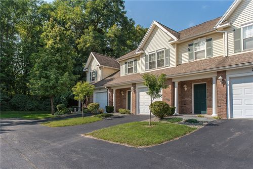 744 Royal Sunset Drive, Webster, NY, 14580 | Card Image