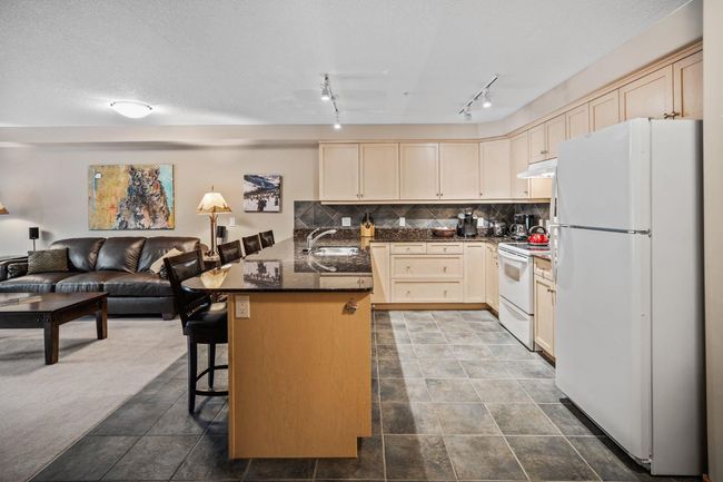 103 - 170 Crossbow Place, Condo with 2 bedrooms, 2 bathrooms and 1 parking in Canmore AB | Image 17