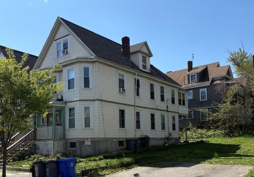 207 Quincy St, Boston, MA, 02121-1977 | Card Image