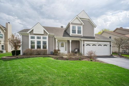 223 Shawnee Cir, Bartlett, IL, 60103-2028 | Card Image