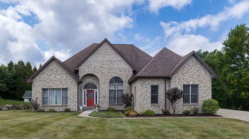 5832 Courtland Dr, Erie, PA, 16509-7810 | Card Image