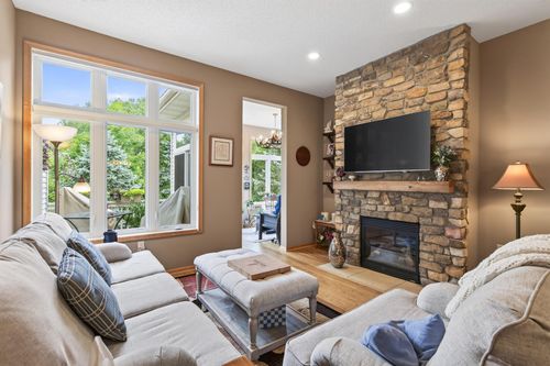 8992 Quail Ct, Saint Bonifacius, MN, 55375-1322 | Card Image