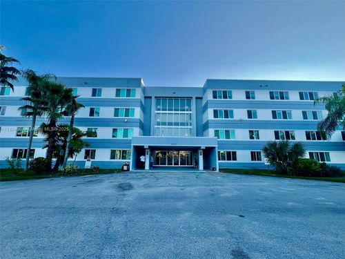 a3r-14830 Naranja Lakes Blvd, Homestead, FL, 33032-8337 | Card Image