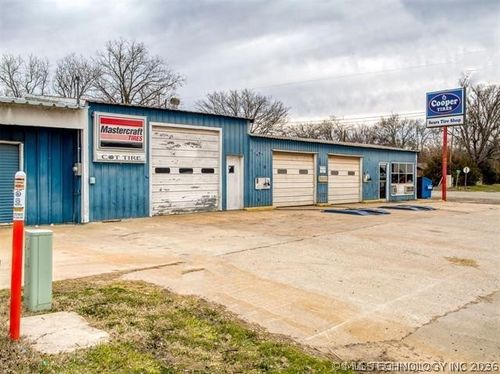 1019 S Mississippi Ave, Atoka, OK, 74525-2865 | Card Image