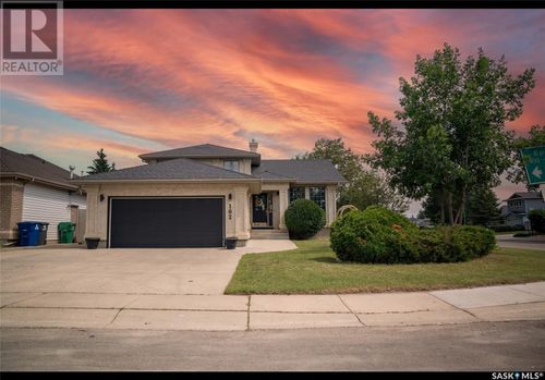 102 Epp Ave, Saskatoon, SK, S7N4J5 | Card Image