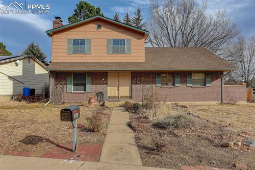 2801 Dawn Dr, Colorado Springs, CO, 80918-4301 | Card Image