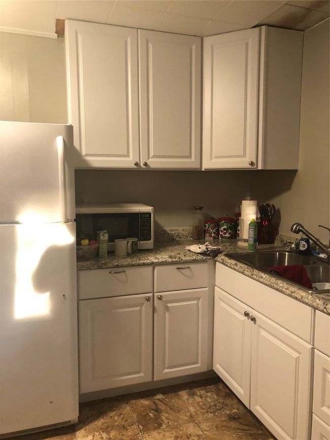 APT-2 - 401 W Sam Rayburn Dr, Home with 4 bedrooms, 3 bathrooms and 6 parking in Bonham TX | Image 8