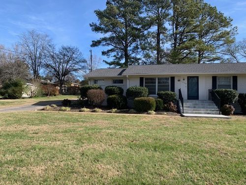 1206 Park Mere Dr, Columbia, TN, 38401-2244 | Card Image