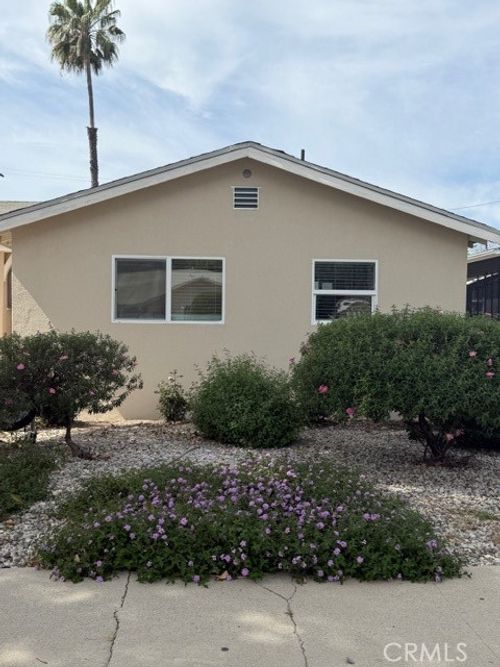 7513 Topeka Dr, Reseda, CA, 91335-1751 | Card Image