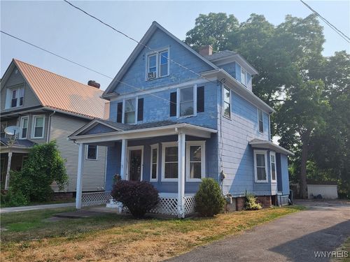 1207 West Ave, Medina, NY, 14103-1743 | Card Image