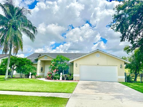 10591 Paso Fino Dr, Wellington, FL, 33449-8009 | Card Image
