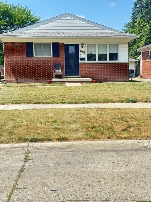 19945 Fox, Redford, MI, 48240-1537 | Card Image