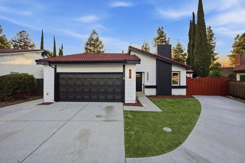 6887 Rockton Ave, San Jose, CA, 95119-1326 | Card Image