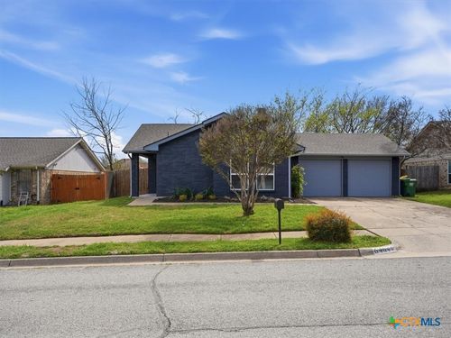 6464 Highview Ter, Watauga, TX, 76148-1417 | Card Image