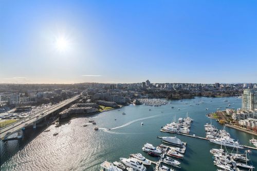 3307-1033 Marinaside Cres, Vancouver, BC, V6Z3A3 | Card Image