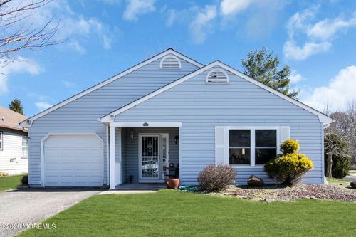 1 Woodchuck Ln, Brick, NJ, 08724-5014 | Card Image