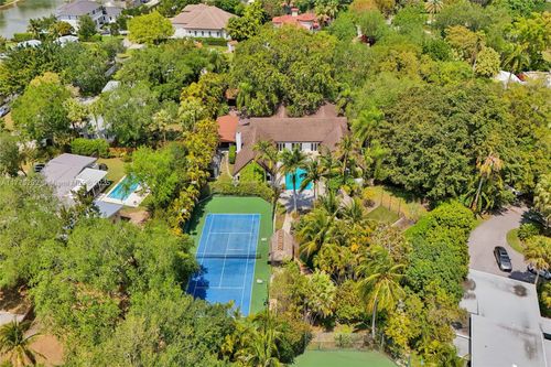 11850 Sw 69th Ave, Pinecrest, FL, 33156-4765 | Card Image