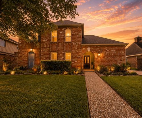 12511 Meadow Lake Dr, Houston, TX, 77077-5823 | Card Image