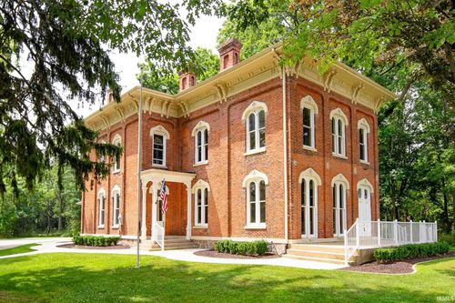 732 W Michigan St, New Carlisle, IN, 46552-9601 | Card Image