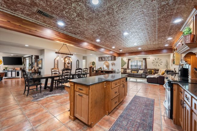 501 N Mount St, House other with 3 bedrooms, 3 bathrooms and null parking in Fairfield TX | Image 4