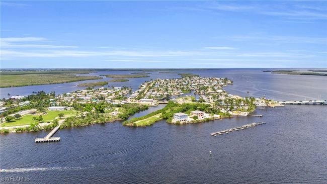 2565 2 Nd St, House other with 1 bedrooms, 1 bathrooms and null parking in MATLACHA FL | Image 5
