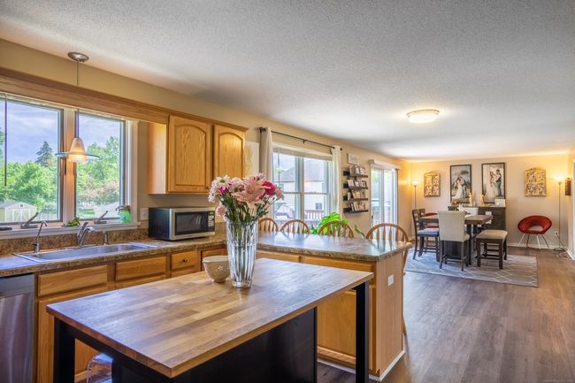 6 Salerno Dr, House other with 5 bedrooms, 3 bathrooms and null parking in Enfield CT | Image 12