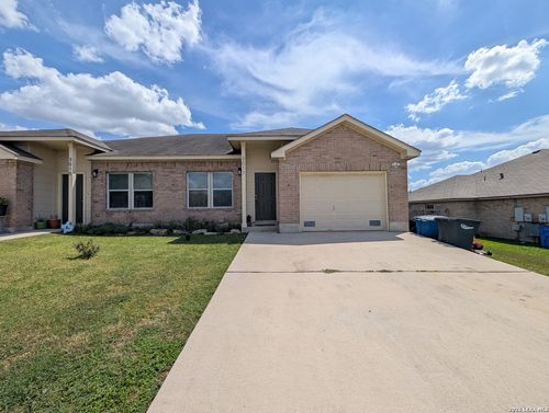3017 Lodgepole Ln, New Braunfels, TX, 78130-7068 | Card Image
