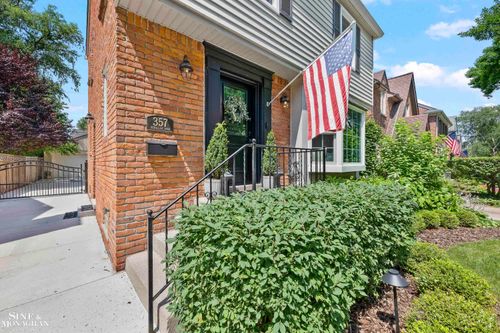 357 Mcmillan Rd, Grosse Pointe Farms, MI, 48236-3417 | Card Image
