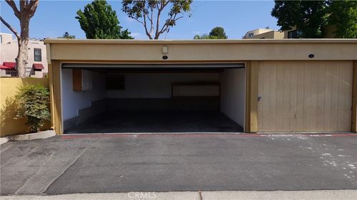 31-25712 Le Parc, Lake Forest, CA, 92630-5922 | Card Image