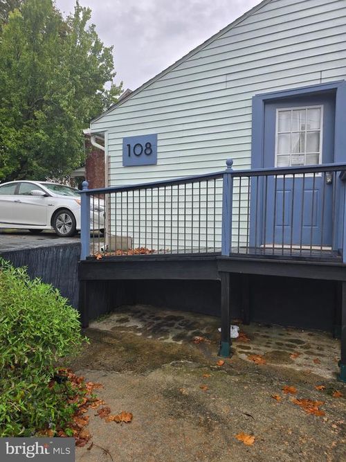 108 Crystal St, LANCASTER, PA, 17603-5106 | Card Image