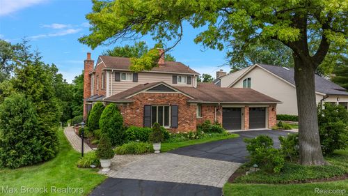 1300 Northlawn Blvd, Birmingham, MI, 48009-5006 | Card Image