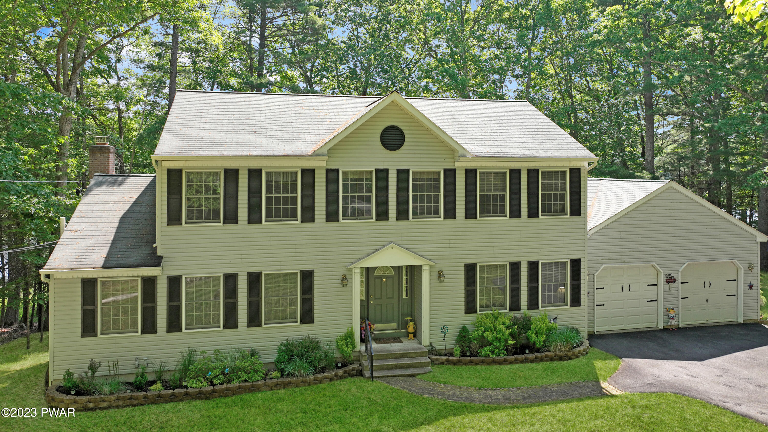 Mulberry Dr, Milford, PA 18337