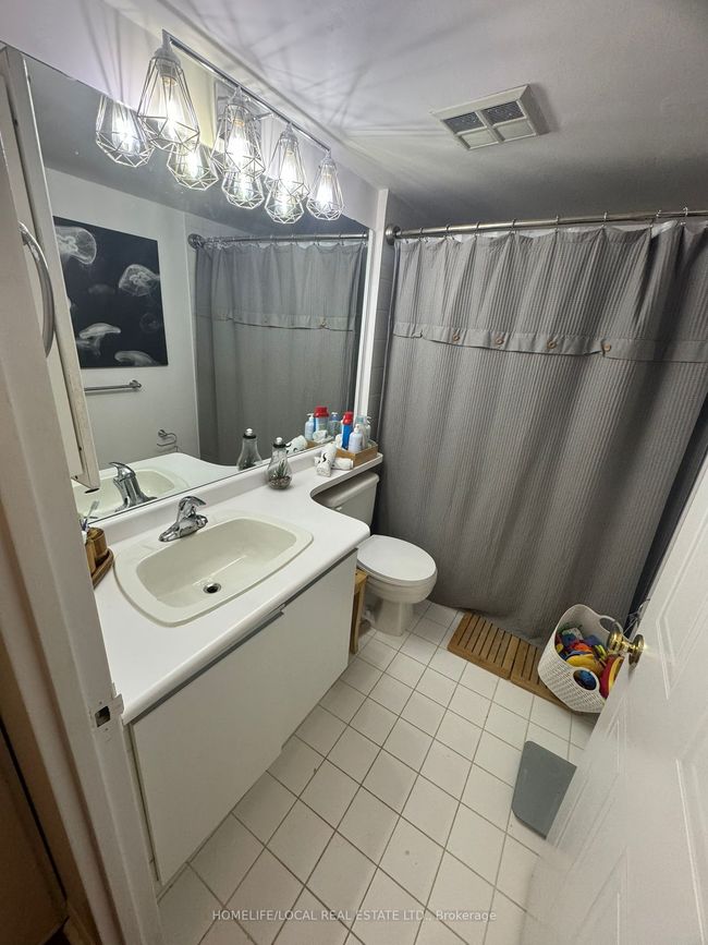 1402 - 3 Hickory Tree Rd, Condo with 2 bedrooms, 2 bathrooms and null parking in York ON | Image 7