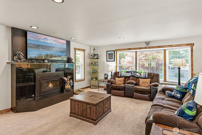 20311 Orting Kapowsin Hwy E, House other with 3 bedrooms, 3 bathrooms and 3 parking in Graham WA | Image 5