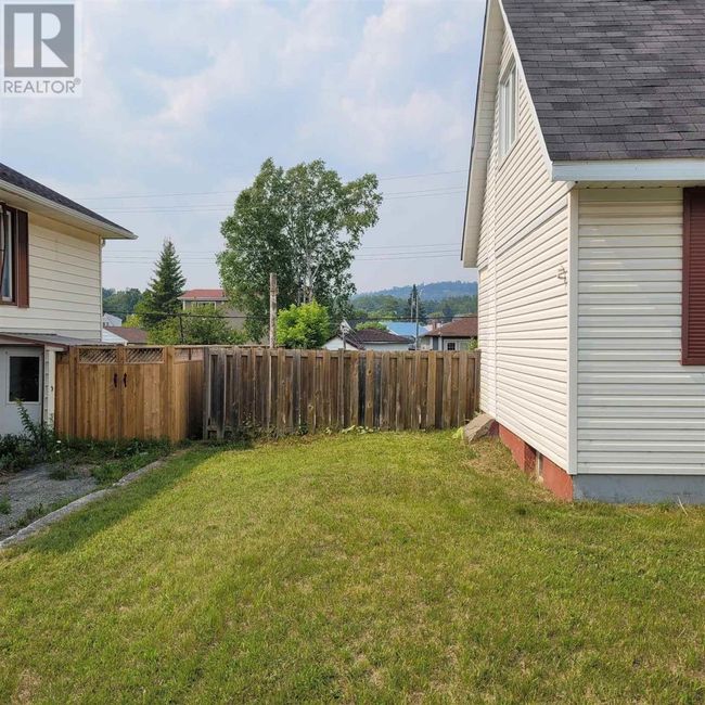 59 Manitou Rd, Home with 2 bedrooms, 1 bathrooms and null parking in Manitouwadge ON | Image 33
