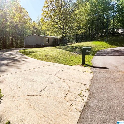 95 Huckleberry Cir, ODENVILLE, AL, 35120-3035 | Card Image