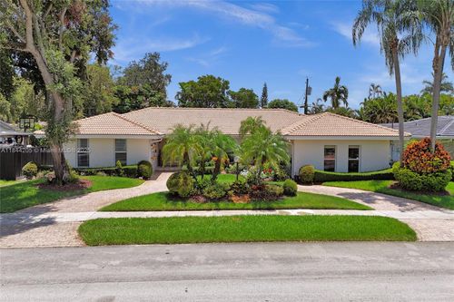 2210 Ne 204th St, Miami, FL, 33180-1312 | Card Image