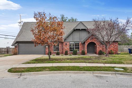 4601 S 66th East Ave, Tulsa, OK, 74145-5818 | Card Image