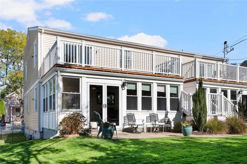 apt-2-45 Hammond St, Newport, RI, 02840-4081 | Card Image