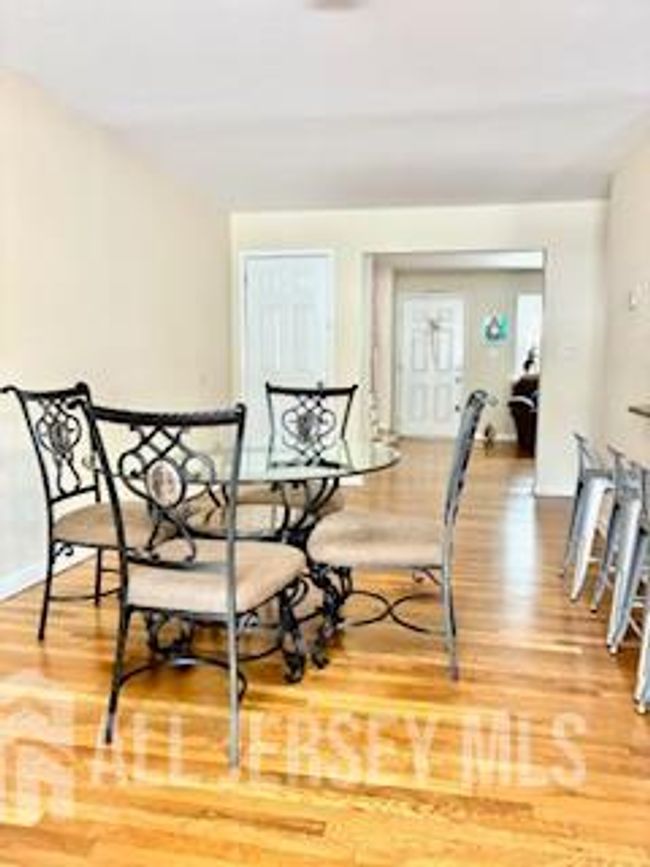 318 High St, Townhouse with 3 bedrooms, 2 bathrooms and null parking in Perth Amboy NJ | Image 26
