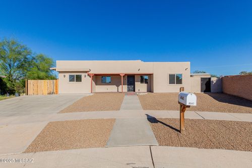 6947 E Nelson Dr, Tucson, AZ, 85730-1665 | Card Image