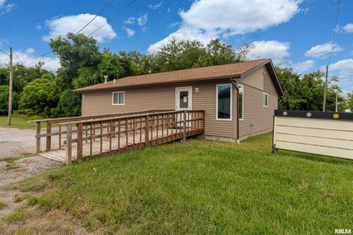 631 N Pershing St, Energy, IL, 62933-3563 | Card Image