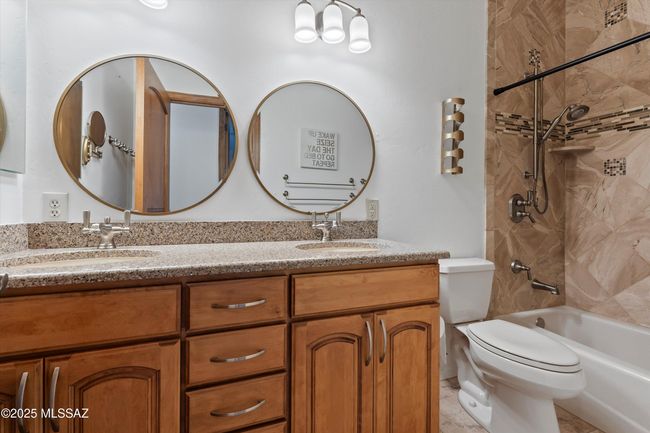 27-Guest Bathroom | Image 32