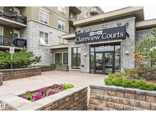 4245 139 Ave Nw, Edmonton, AB, T5Y3E8 | Card Image
