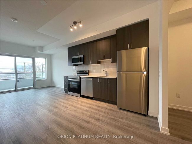 416 - 1480 Bayly St, Condo with 2 bedrooms, 1 bathrooms and 1 parking in Pickering ON | Image 7