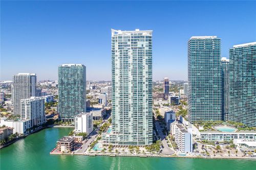 404-2900 Ne 7th Ave, Miami, FL, 33137-4392 | Card Image