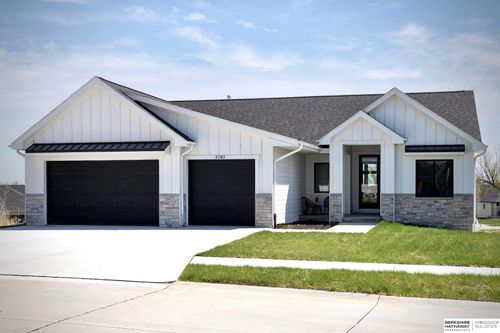 5707 N 209th St, Elkhorn, NE, 68022-5338 | Card Image